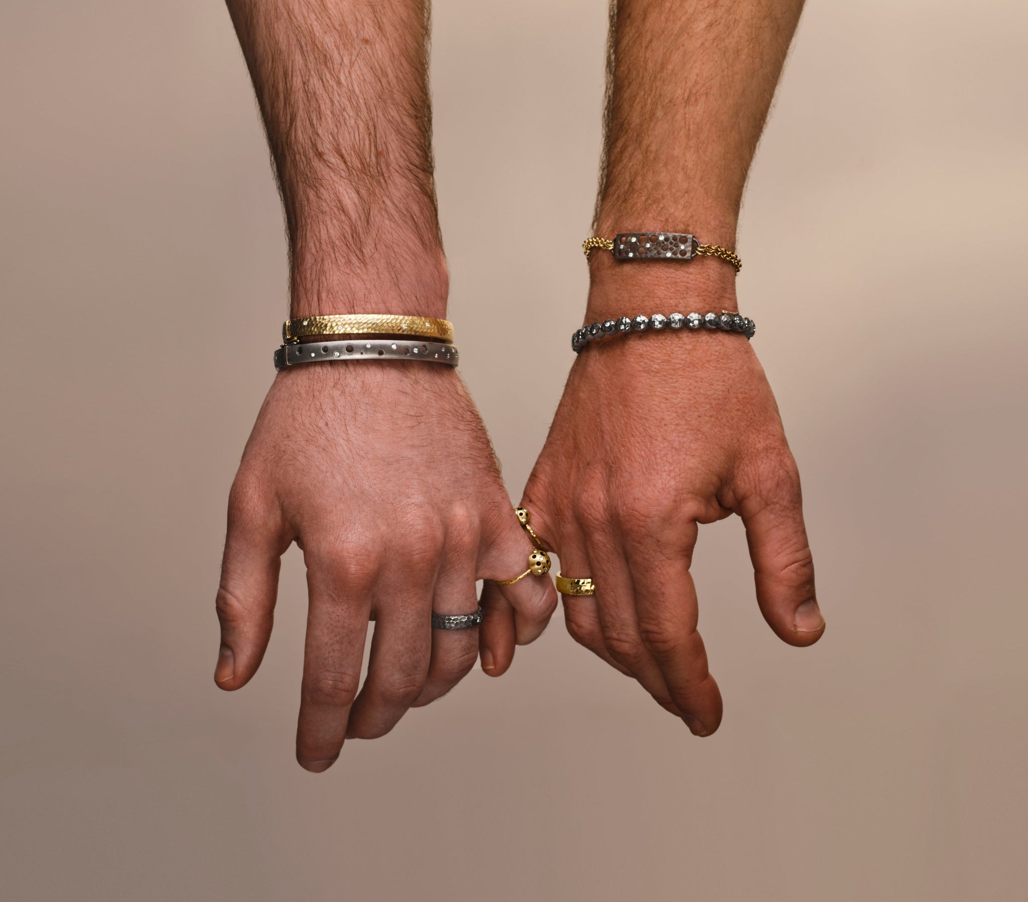 Oculus ID Chain Bracelet with Double Gold Cable Chain