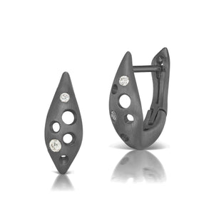 Marquita Oculus Huggies